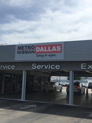 Metro Nissan Dallas - Service