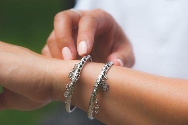 Diamond cut bangles