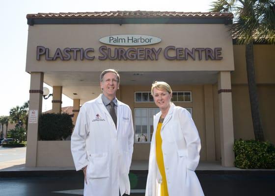 Join Dr Ross and Dr Buck for a complimentary consultation.