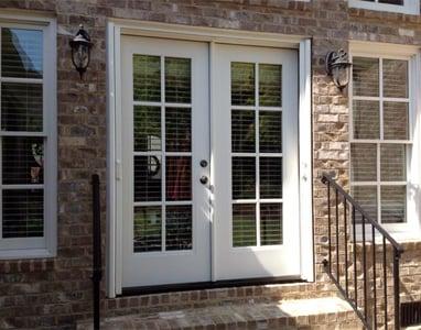 We offer swinging patio doors in Denver