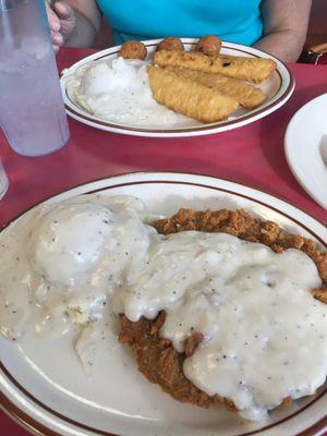 Chicken fried steak with mashed potatoes