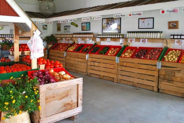 Inside the market at Evans Farms Produce in Bridgeville.