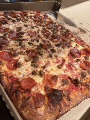 Sicilian Pizza (1-FREE topping, for a limited time.)