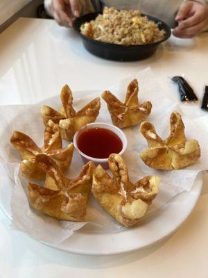 Cream cheese wontons