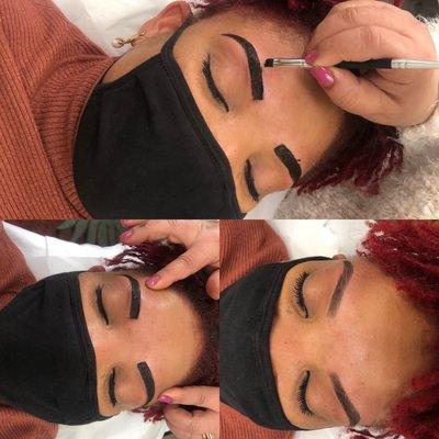 Eyebrows tinting