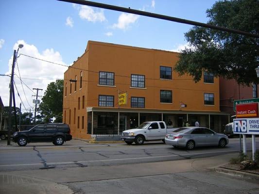 Front of the Wayne /Budget Inn Bellville.