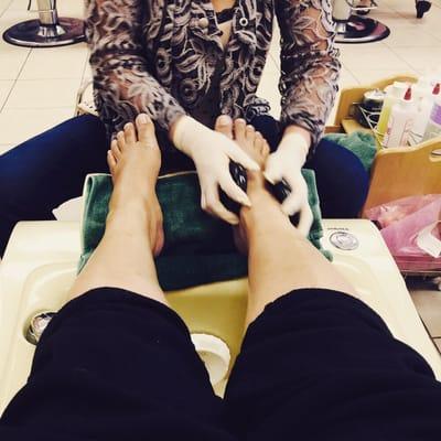 Hot stone massage during pedi by Linda