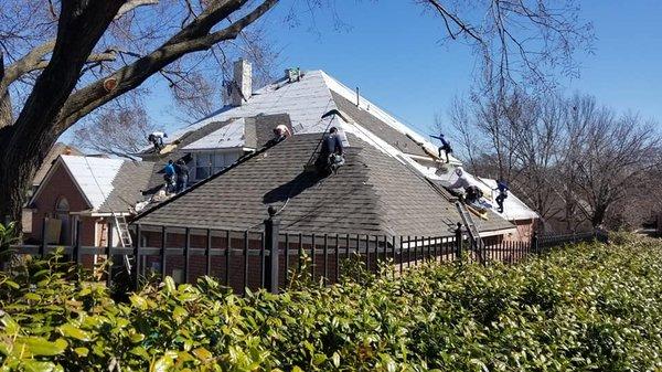 How many friends do you know who tell you happy roofing stories? Professional company, IFC Roofing and manager of the crew Tex Farrar!