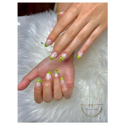 Nails art