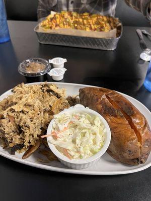 Pulled pork dinner platter (you select two sides)