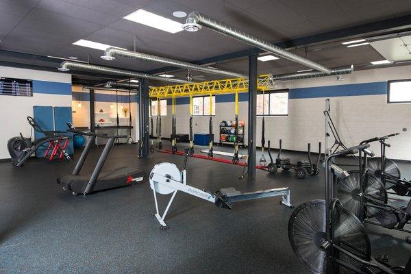 The Elite Training Studio has the most cutting-edge technology in a clean, state-of-the-art training facility.