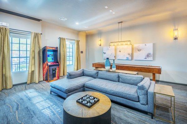 Lodge at Cypresswood Apartments game room