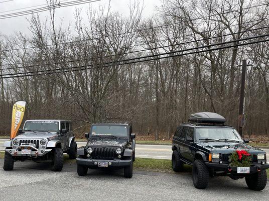 Holiday Jeeps at Six Pack