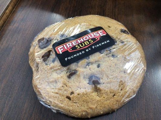 Chocolate chip cookie