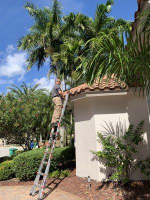 Inspection of roof material