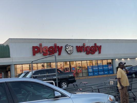 Piggly Wiggly