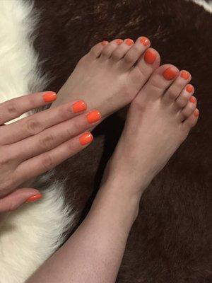 No-chip manicure and pedicure