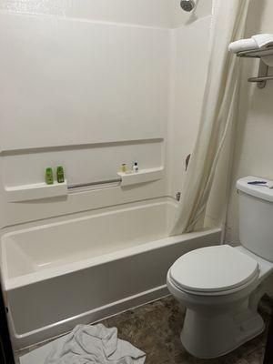 Basic dated bathroom. Shower had no pressure to get the soap off.