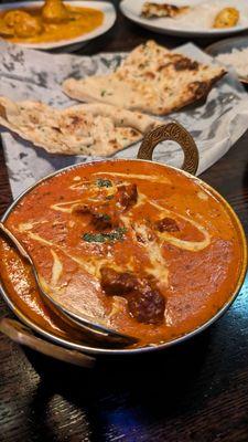 Lamb Tikka Masala with garlic naan