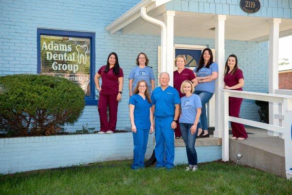 Dr. Travis Roberts and his team look forward to meeting you.