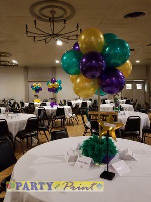 Balloon Topiary Centerpiece. Wedding and banquet balloon decor.