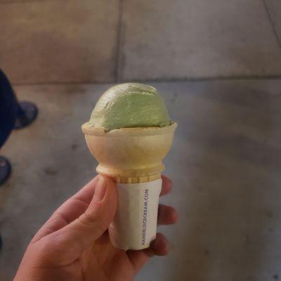 1 scoop green tea ice cream