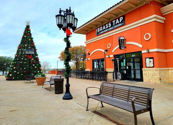 Rockwall, Texas Harbor District on Lake Ray Hubbard, The Brass Tap.