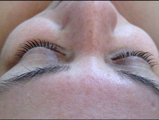 Permanent eyelash curl