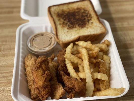 4 chicken fingers, fries, toast and sauce