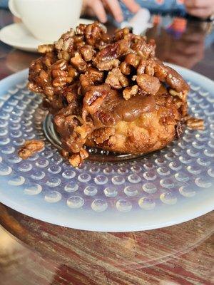 Pecan sticky bun