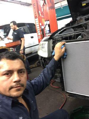 Having fan changing radiator on a 2006 Audi A6 Quattro 4.2 strong machine.