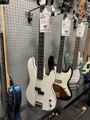 P-Bass beauty