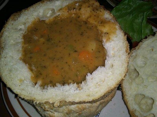 Minestrone bread bowl... the bread was good.