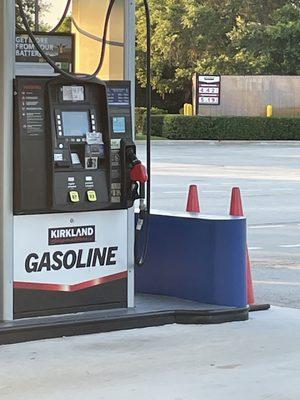 $4.42 /gal reg unleaded at 7 am on Thursday 5/19/22 in Boca Raton, Fl.