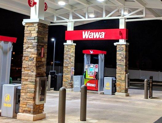 Wawa, Media, PA (Rose Tree / Upper Providence) -- gas station