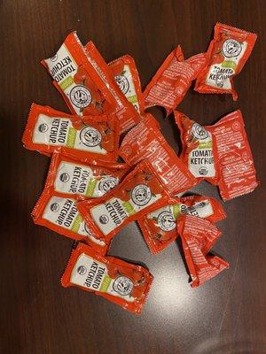 Instead of BBQ sauce, they give you tons of ketchup