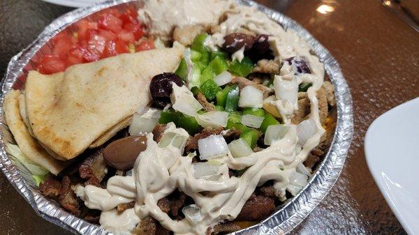 Beef/Chicken Plate w/sauce and hummus