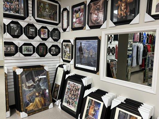 African imports Houston:we have the best selection of black art. Call 281 875 0056