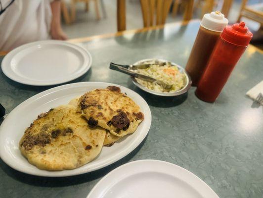 It's so good! The PUPUSAS!!