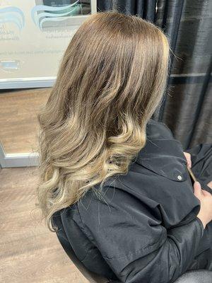 Beautiful blonde balayage!