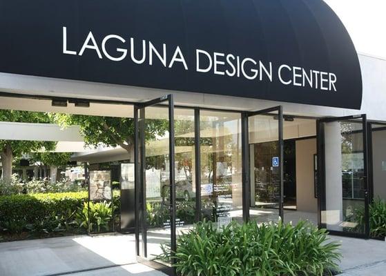 The Laguna Design Center has 7 entrances each with a different colored flag. Each entrance shows which showrooms are closest.