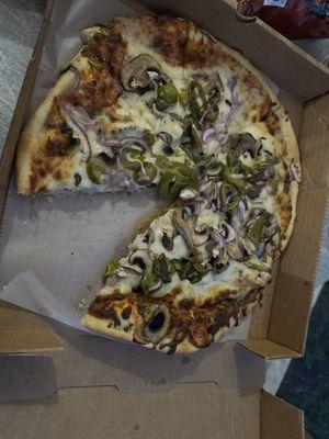 Chicken, jalapeño, mushrooms and red onion