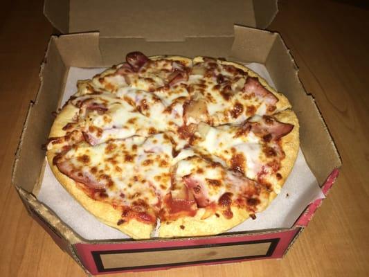 Original crust, Canadian bacon and pineapple, small