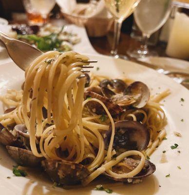 Linguini Alle Vongole Lunch