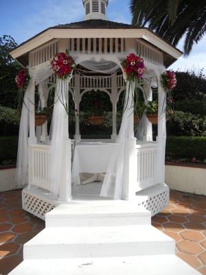 The gazebo at Hotel Laguna.