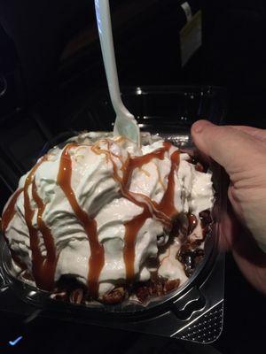 Turtle Pecan Sundae