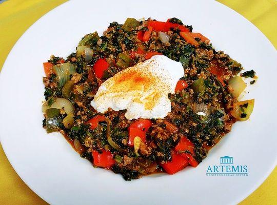 Spinach with Ground Beef