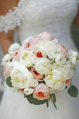 Stunning bridal bouquet