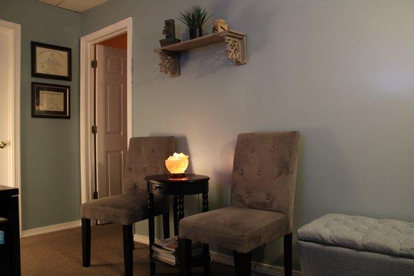 A comfortable area to wait and be greeted by your therapist.