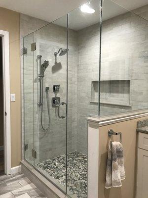 Frameless Glass Shower walls & door.